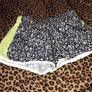 Danskin kids active shorts